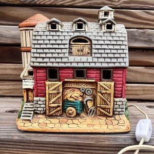 - Lefton Colonial Village Barn Figure! EUC!